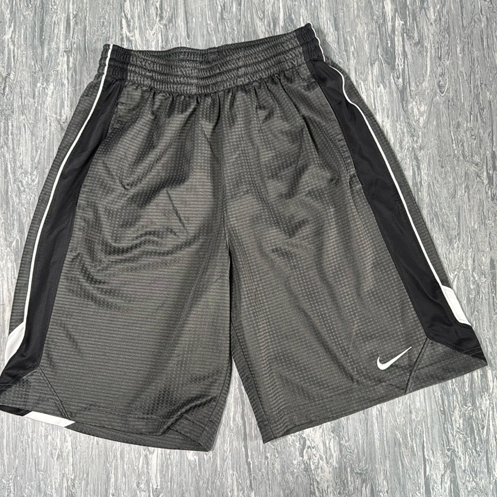 ❤️3/$30 Nike Basketball Shorts